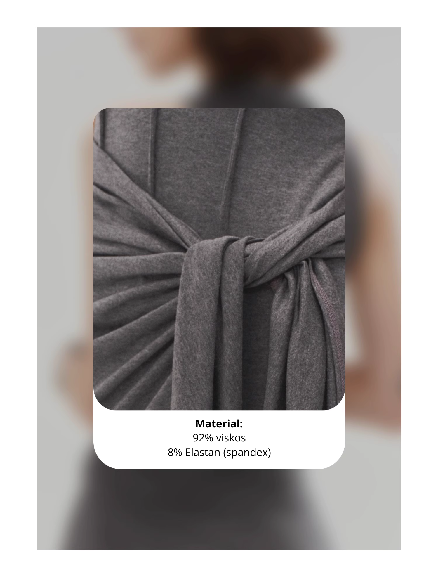 HÖG HALSRINGAD DRAPERAD KLÄNNING