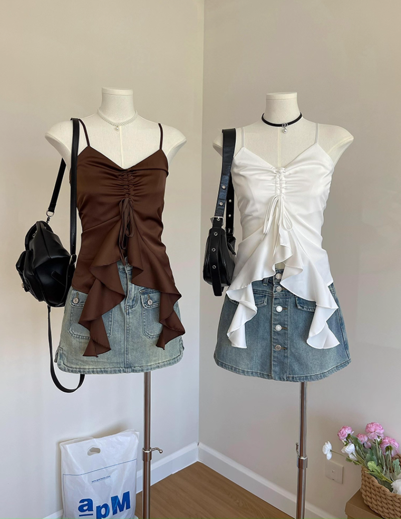 V-RINGAD TOPP MED VOLANGKANT