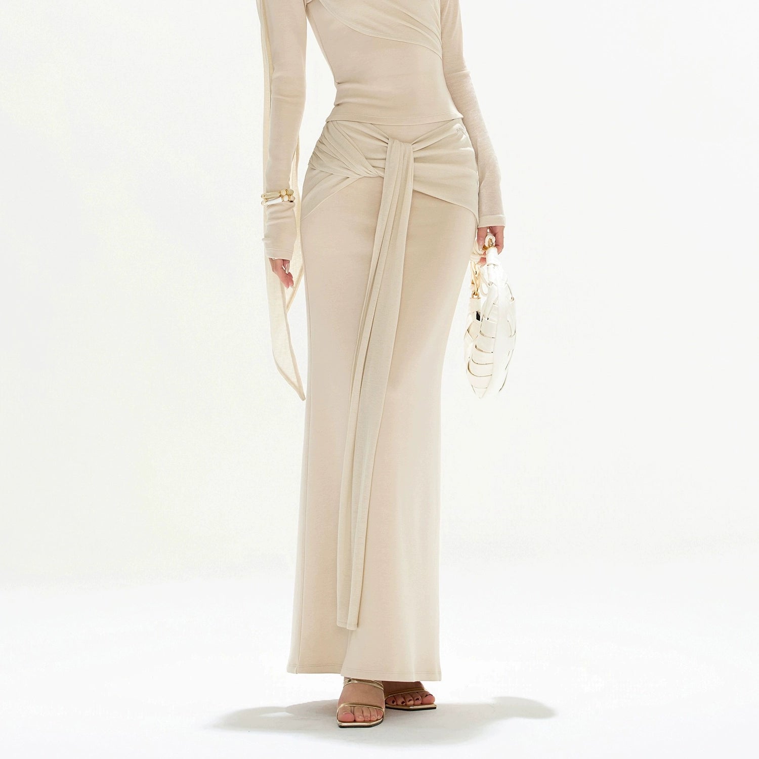 OMLOTT DRAPERAT BEIGE SET KJOL & TOPP