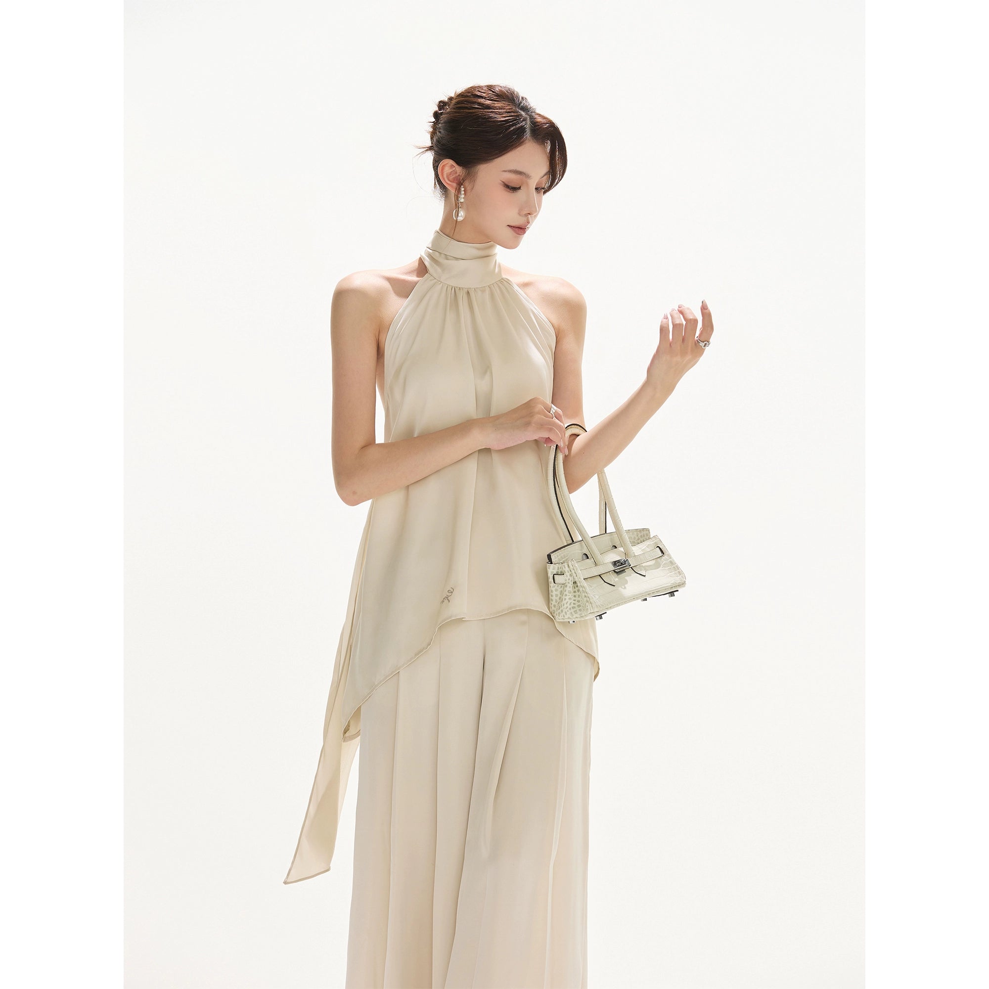 CHAMPANGE-VIT OLD MONEY TVÅDELAT SET BYXOR & TOPP