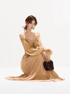 FLOWIG MAXIKLÄNNING MED FJÄRILSSTIL TOPP