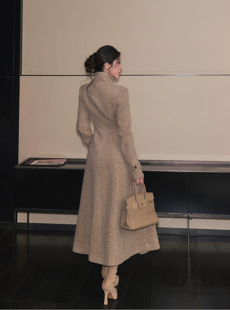 LÅNG ROCK MED STÅKRAGE