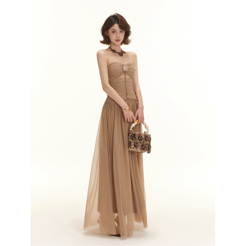 BANDEAU-MAXIKLÄNNING MED FLÄTOR