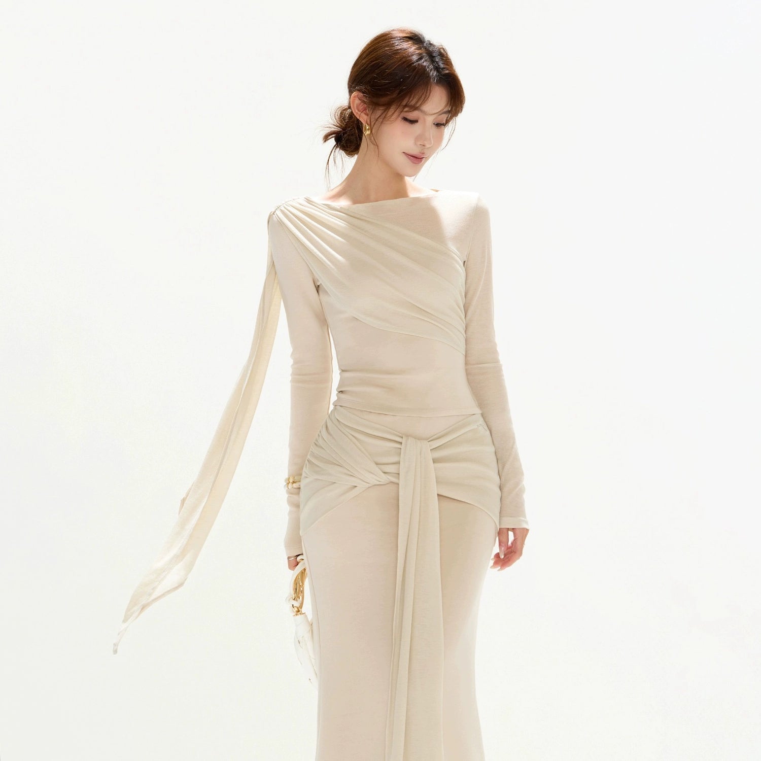 OMLOTT DRAPERAT BEIGE SET KJOL & TOPP