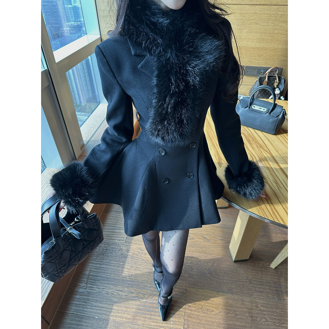 CHIC FLARED KAPPA MED PÄLSKRAGE